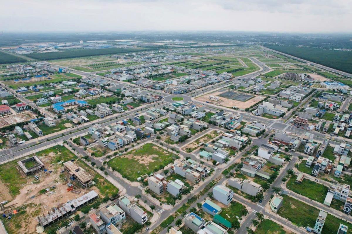 Phân tích những yếu tố tác động đến bất động sản Long Thành, Đồng Nai đầy đủ