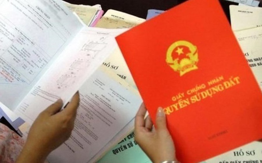 Luật Đất đai 2024 quy định việc ghi đầy đủ tên thành viên chung quyền sử dụng đất có hợp lý hay không?