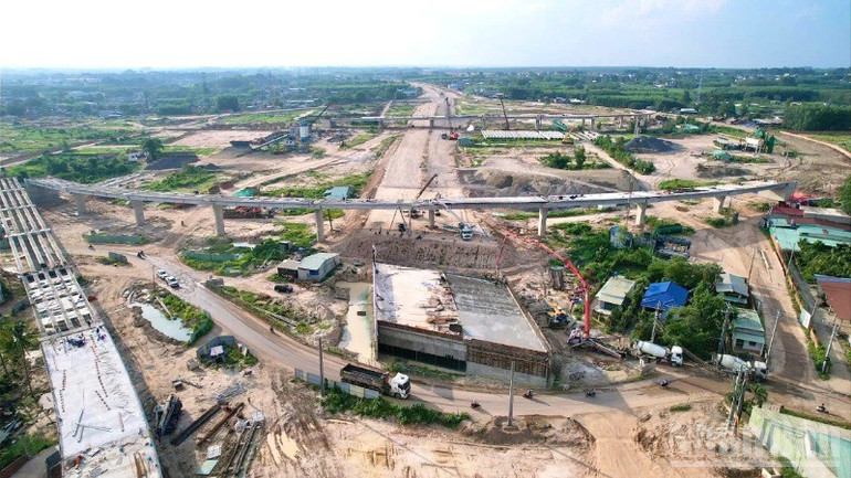 Tỉnh Đồng Nai đang đầu tư hạ tầng đồng bộ kết nối sân bay đi các hướng.