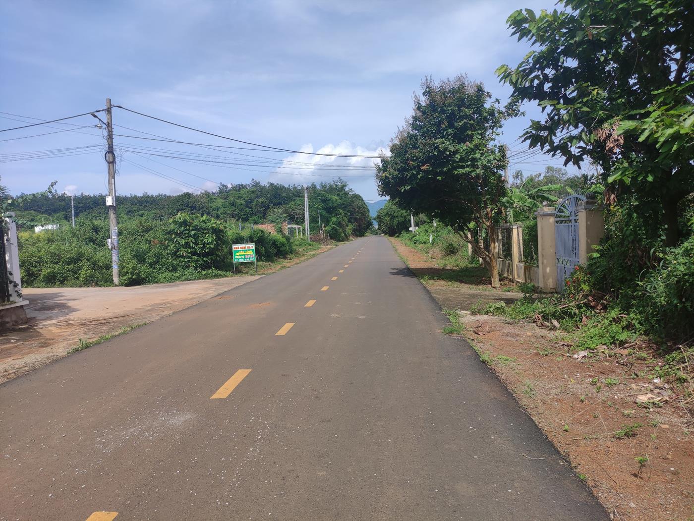 Đất mặt tiền đường Mỹ Xuân Tóc Tiên