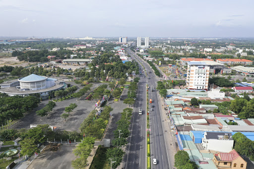 Đất mặt tiền đường Cách Mạng Tháng 8 thị xã Phú Mỹ