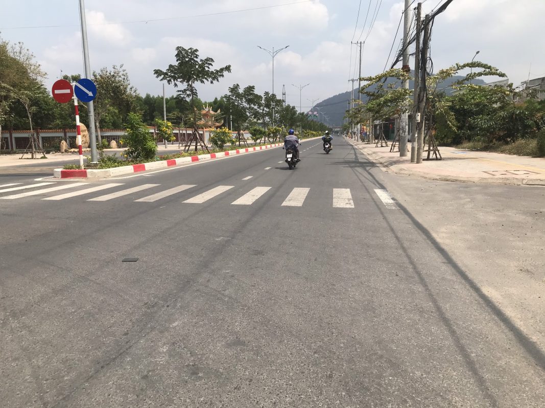 Đất mặt tiền Đường Trường Chinh thị xã Phú Mỹ